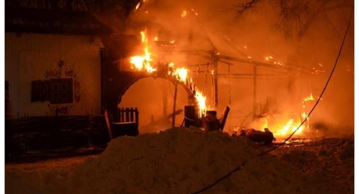 В Харькове от пожара и взрыва в кафе пострадали три человека