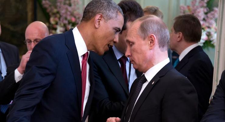 С Порошенко, Путиным и мухой. Белый дом показал лучшие фото Обамы за год