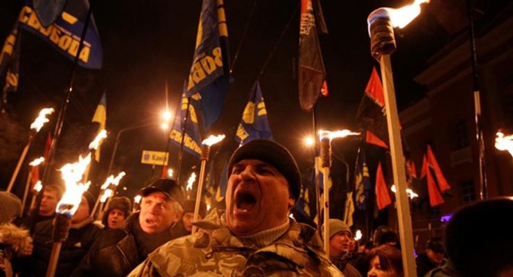 Президент Чехии сравнил факельное шествие в Киеве с гитлеровскими маршами