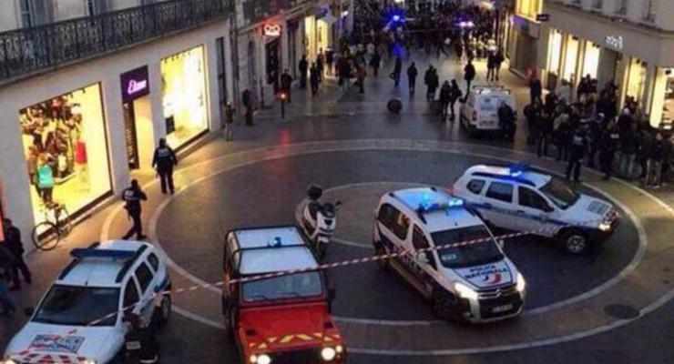 Во Франции третий раз за день захватили заложников - СМИ