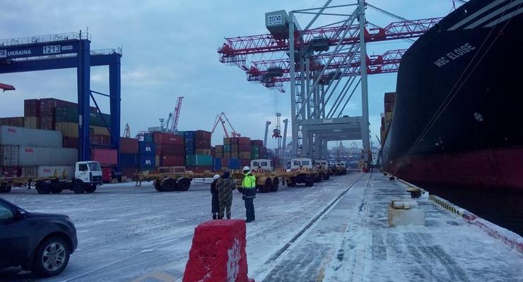 В Одессу прибыло канадское судно с грузом для украинской армии