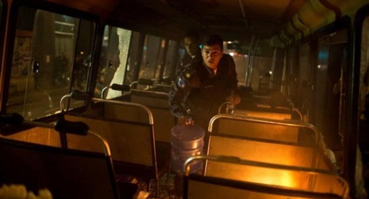 30 человек стали жертвами столкновения автобуса и нефтезовоза в Пакистане