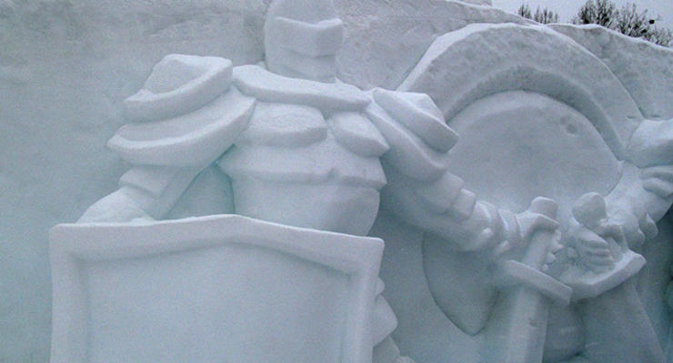 Рекорд Украины: в Киеве построили огромную скульптуру из снега