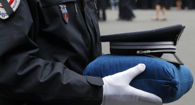 Во Франции и в Израиле простились с жертвами парижских терактов