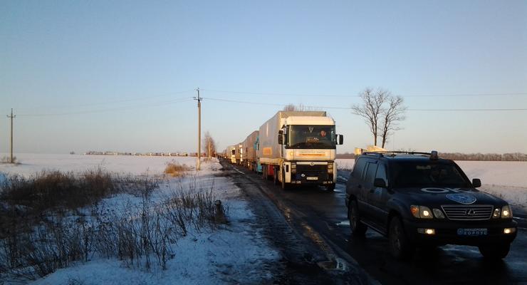 Ахметов отправит в январе на Донбасс 0,5 миллиона гуманитарных наборов