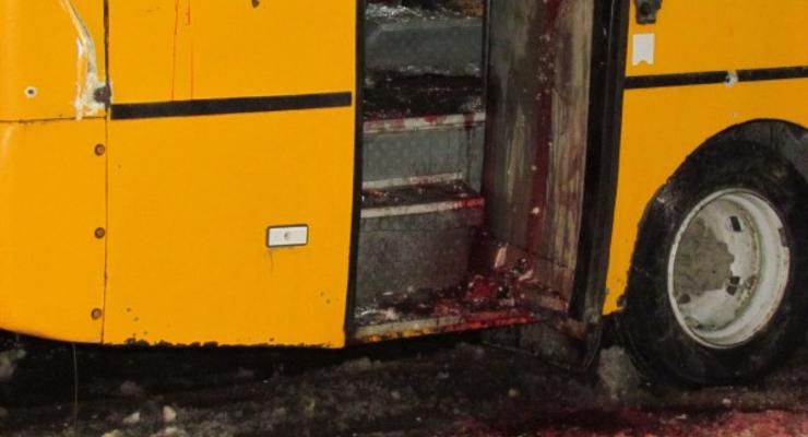 Европарламент признал расстрел автобуса под Волновахой терактом - посол при ЕС