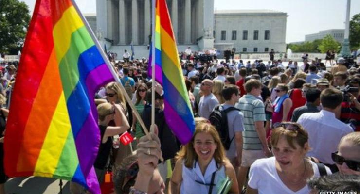 Верховный суд США рассмотрит вопрос о гей-браках