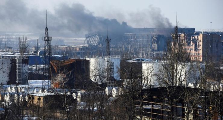 В аэропорту Донецка затишье, в других районах обстрелы продолжаются