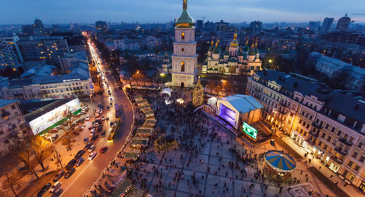 Новый год в Киеве: елку на Софийской площади посетили 1 млн. человек (инфографика)