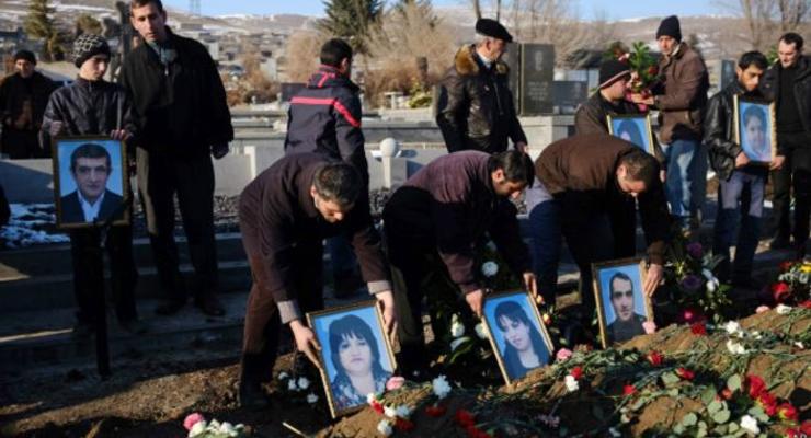 В Армении скончался младенец - седьмая жертва убийцы в Гюмри