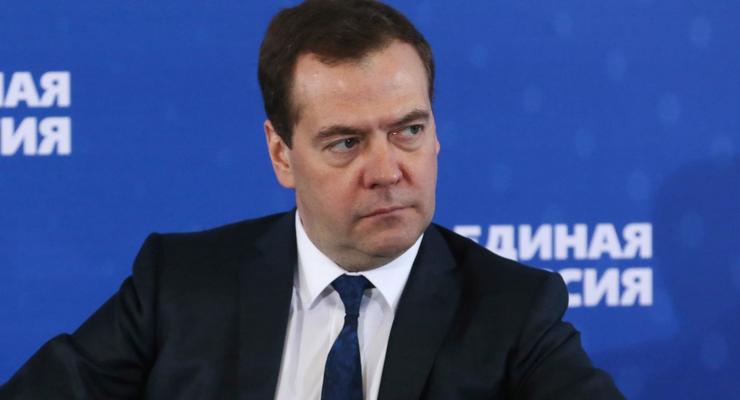 Россия не будет поддерживать Украину бесконечно - Медведев