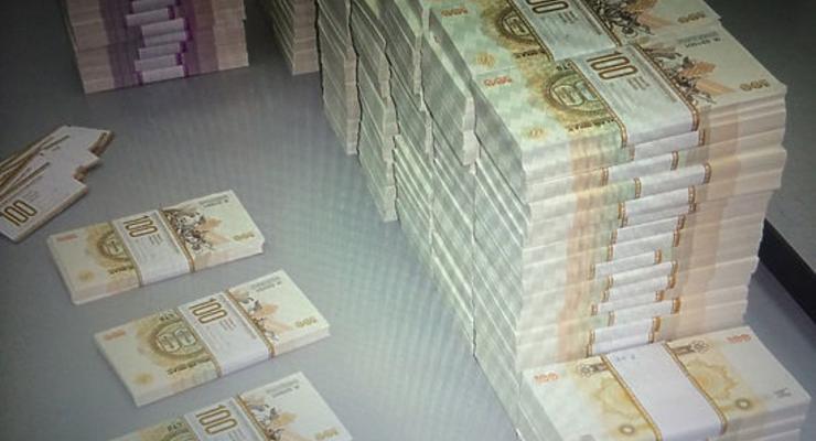 В Севастополе показали валюту "Новороссии"