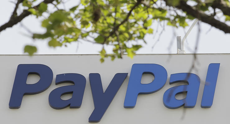 PayPal обещает вернуть деньги крымчанам