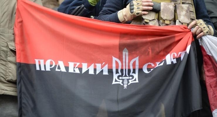 В Киеве создают запасной батальон Правого сектора