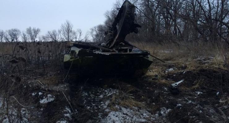 Под Дебальцево произошел танковый бой: восемь силовиков погибли - СМИ