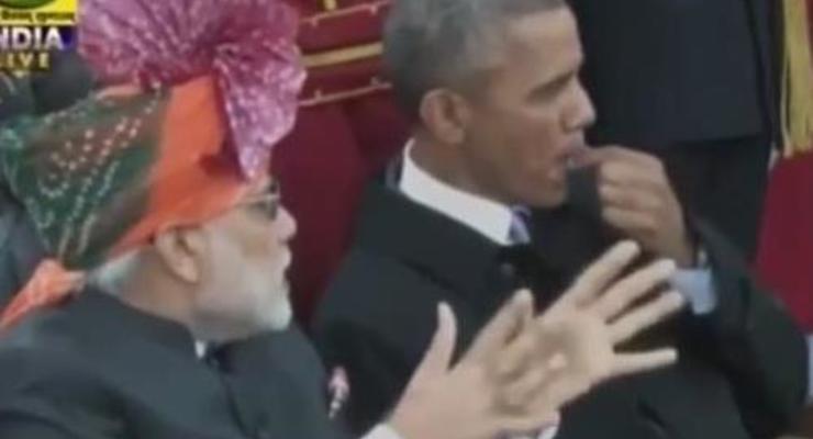 Обама жевал жвачку во время военного парада в Индии