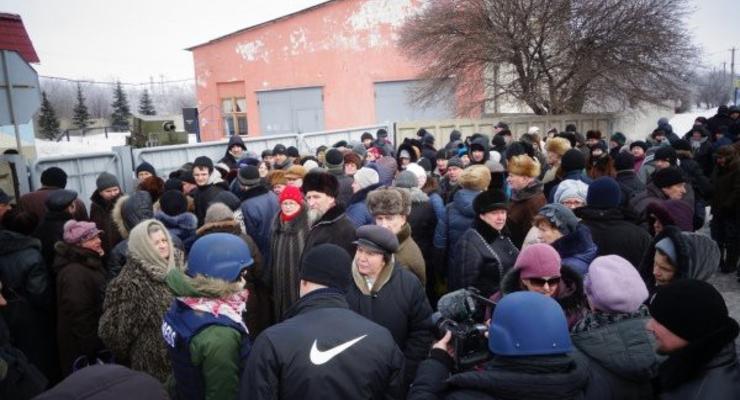 Из Дебальцево эвакуировали более 300 человек