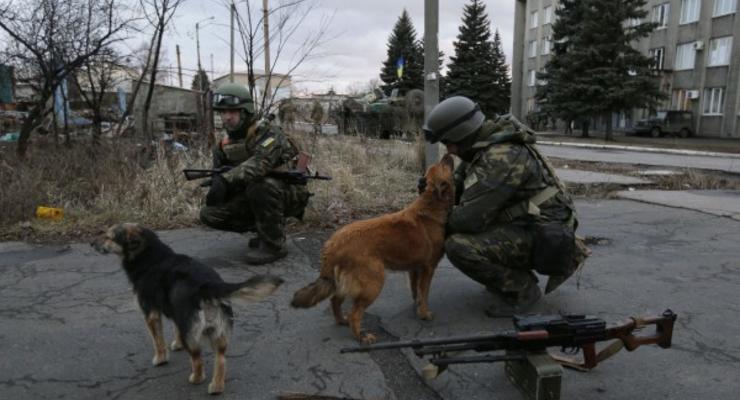 Часть украинских военных вышла из окружения в Углегорске – Семенченко