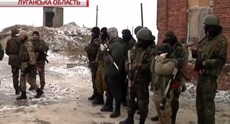 Как бойцы "Торнадо" защищают Станицу Луганскую от боевиков