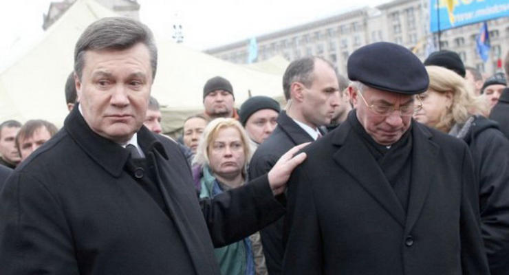 Азаров разорвал отношения с Януковичем и сравнил его с Каддафи
