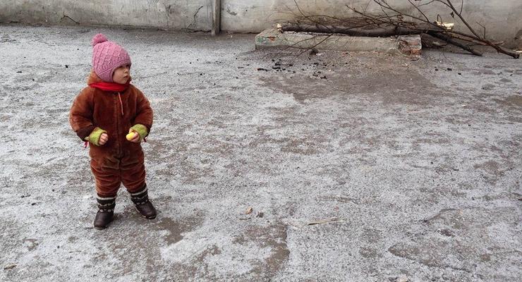 В Дебальцево остаются сотни детей - омбудсмен