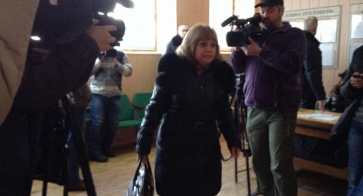 Врачу, бившей ногами активиста в Харькове, дали 1,5 года тюрьмы