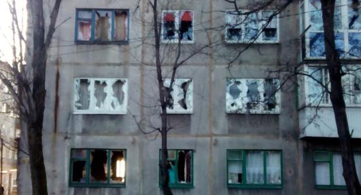 Боевики из "Градов" обстреляли город Горняк: погибли три женщины