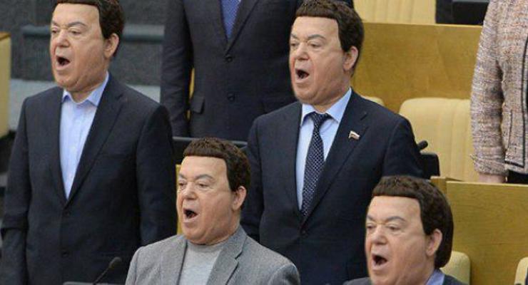 Депутат Госдумы о новых санкциях: Если они все Шарли, то мы - Кобзоны
