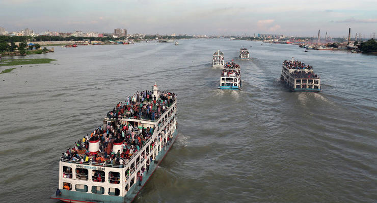 В Бангладеш затонул пассажирский паром