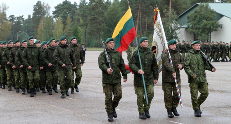 Грибаускайте: Пришло время вернуть обязательную воинскую службу в Литве