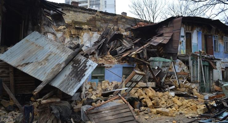 В Одессе обвалился дом, без крова остались две семьи
