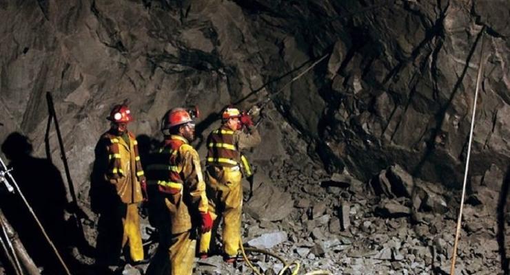Взрыв на шахте Засядько: тела 33 горняков подняли на поверхность