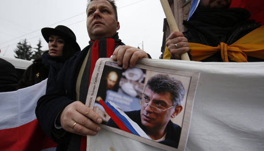 Немцова убили из-за событий в Украине - замгенсека НАТО