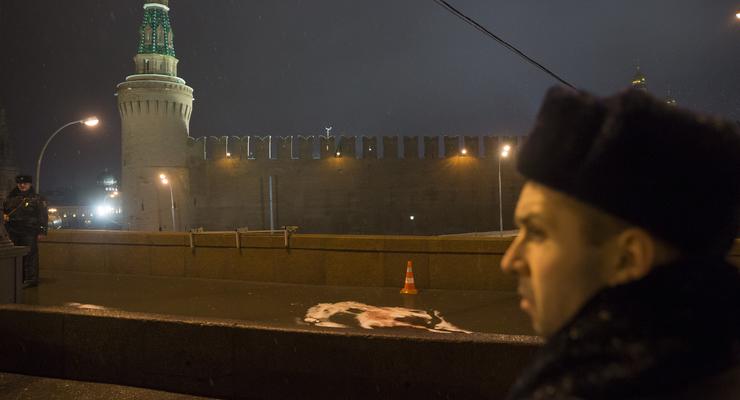 Подозреваемый в убийстве Немцова подорвал себя гранатой - СМИ