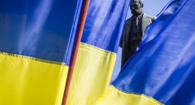 Шевченко на 9 языках: украинские дипломаты зачитали стихотворение Кобзаря
