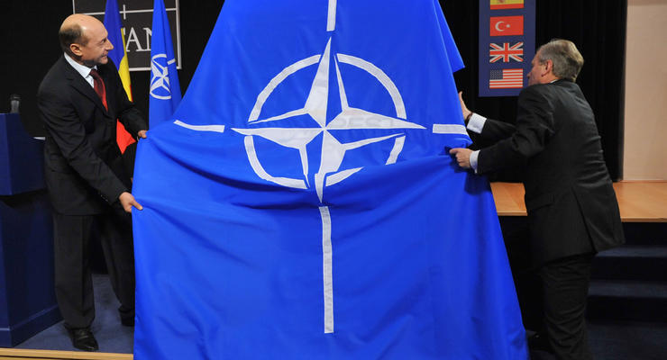 НАТО разместит два командных пункта в Бухаресте