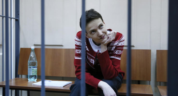 Савченко будет выходить из голодовки два месяца - адвокат