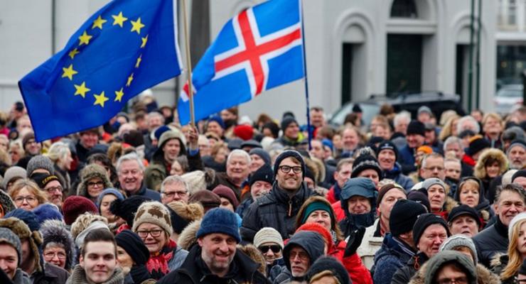 В Исландии протестуют против отказа от интеграции в ЕС