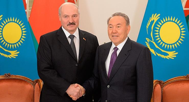 Назарбаев: Минские переговоры остановили "большую войну" в Украине