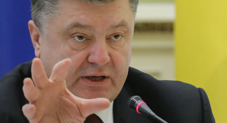 Порошенко: Украина сможет удвоить количество военных в течение нескольких часов