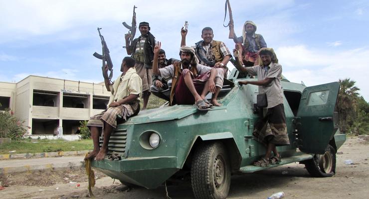 Саудовская Аравия стягивает войска к границе с Йеменом
