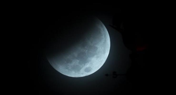 В этом году жители Земли увидят два лунных затмения
