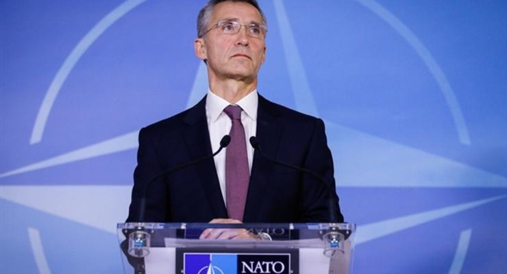 НАТО вновь призывает Россию вывести свои войска из Украины