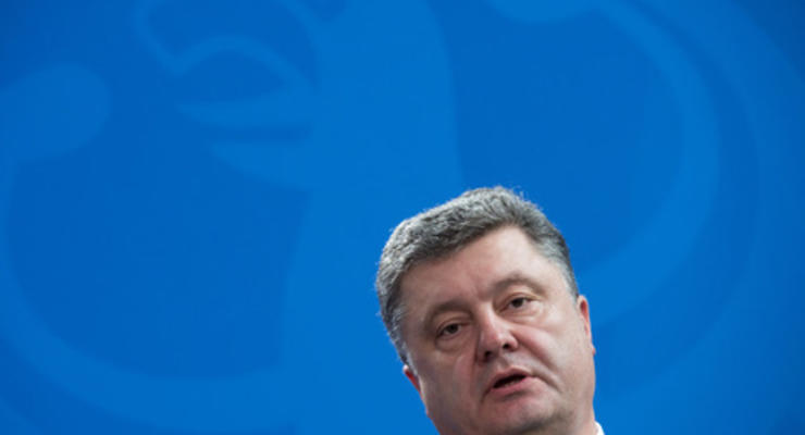 Порошенко попросил главу Еврокомиссии поддержать направление миротворцев на Донбасс