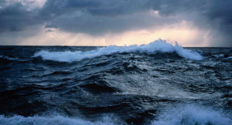 ГСЧС: Волны в Каховском водохранилище могут достичь 2,5 м