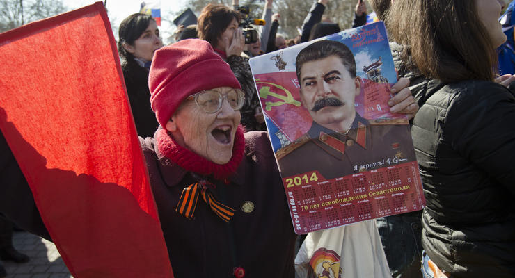 Все больше россиян оправдывают сталинские репрессии