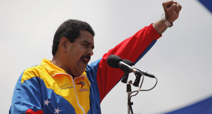 Президент Венесуэлы Мадуро побоксировал прямо на улице