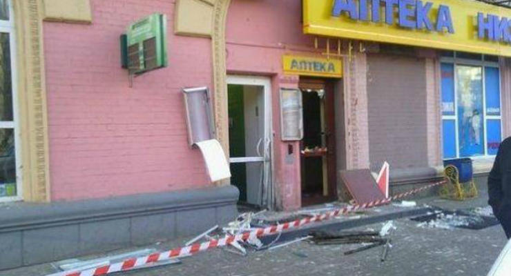 Во взрыве возле банка в Киеве СБУ подозревает спецслужбы РФ