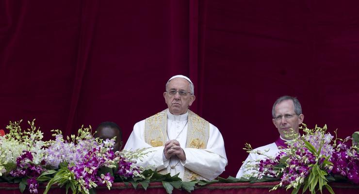 Папа Римский попросил света для "любимой Украины"