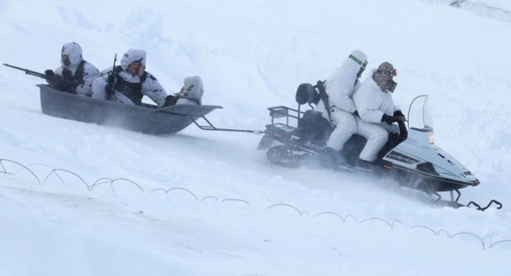Российские десантники построят ледовый лагерь в Арктике